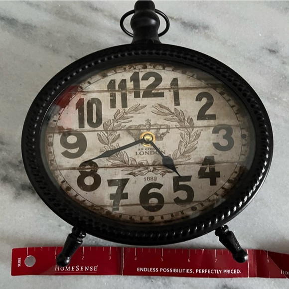 Decorative clock - Picture 3 of 3